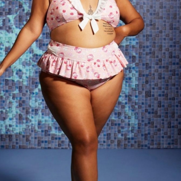 Hello Kitty Hot Topic Pink Ruffle Skirted Swim Bottoms New Tags 5X - Picture 5 of 5